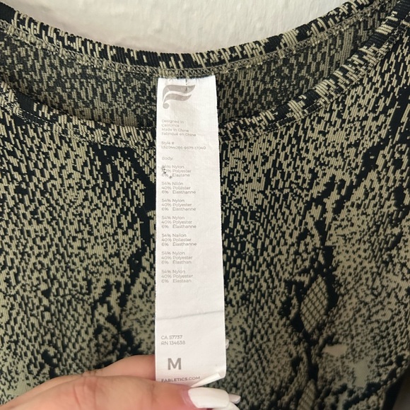 Fabletics Top - Picture 2 of 3
